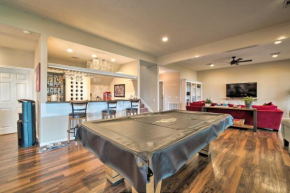 Lavish Lakefront House with Pool Table and Patio!